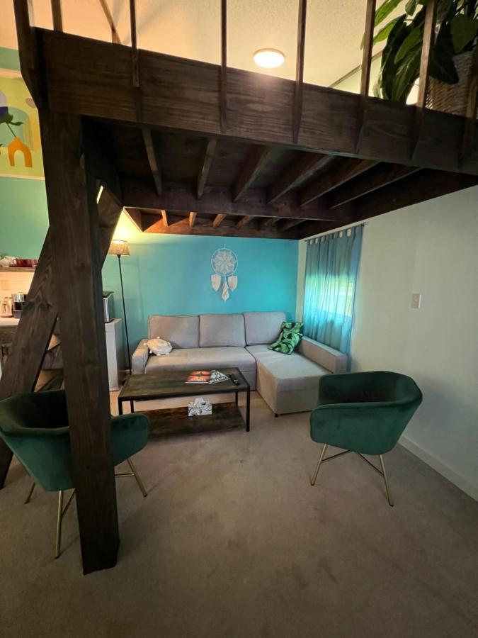 Cozy Loft With Parking And Private Patio W/ Grill Apartment Wilmington Exterior photo