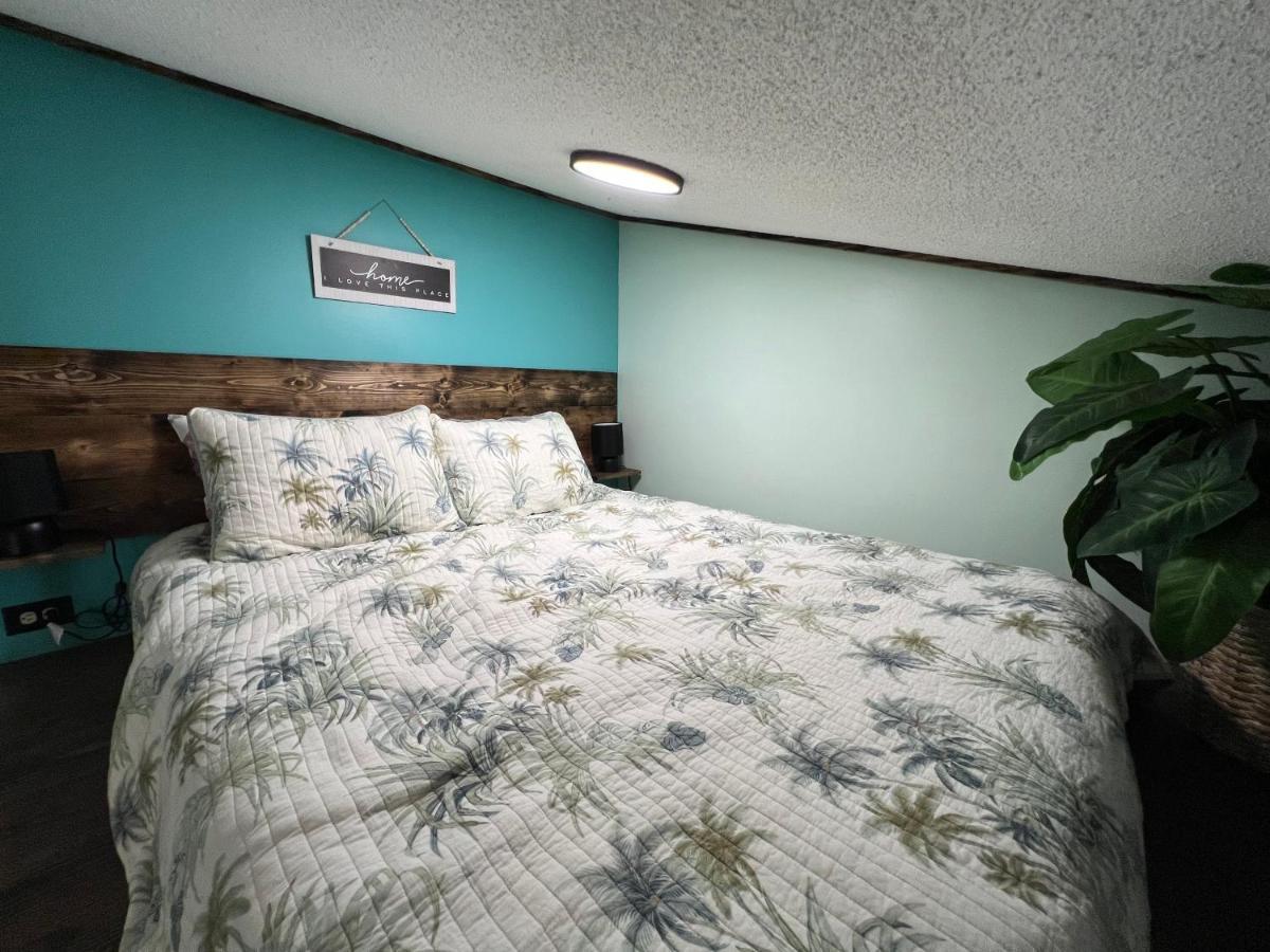 Cozy Loft With Parking And Private Patio W/ Grill Apartment Wilmington Exterior photo